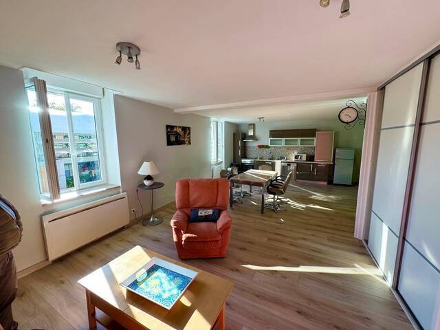 Vente Appartement 4 pièces 98 m² Bourg-en-Bresse 01000