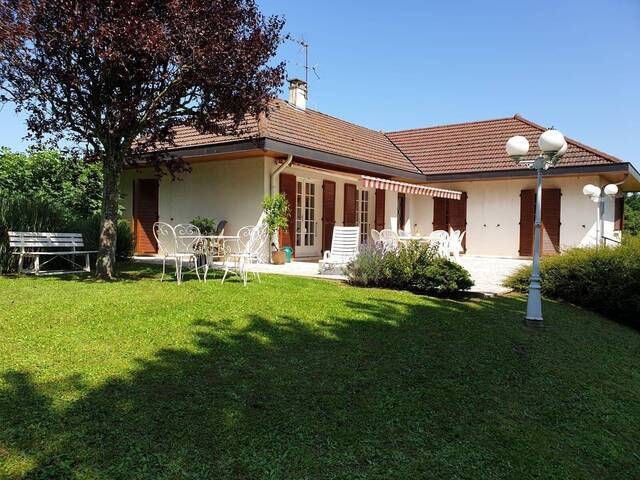 Vente Maison 6 pièces 112 m² Saint-Denis-lès-Bourg 01000