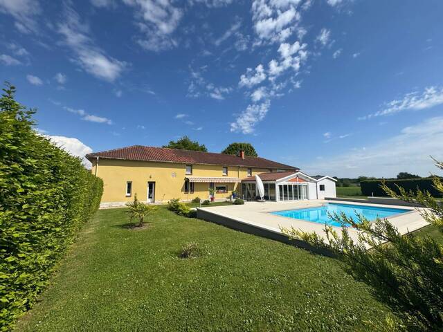 Vente Maison fermette 9 pièces Bourg-en-Bresse 01000