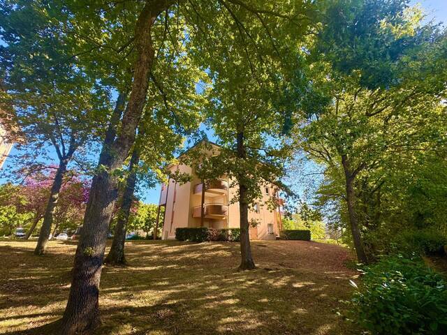 Vente Appartement 6 pièces 173 m² Bourg-en-Bresse 01000
