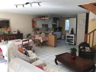 Vendu Maison 5 pièces 105 m² Bourg-en-Bresse 01000