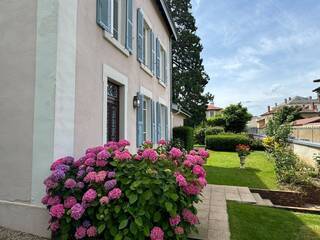 Buy House maison de ville 7 rooms 220 m² Bourg-en-Bresse 01000