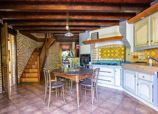 Vente Maison fermette 8 pièces 240 m² Bourg-en-Bresse 01000