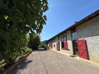 Vente Maison fermette 8 pièces 240 m² Bourg-en-Bresse 01000