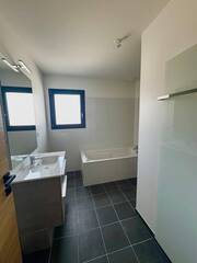 Vente Maison 5 pièces 104 m² Bourg-en-Bresse 01000