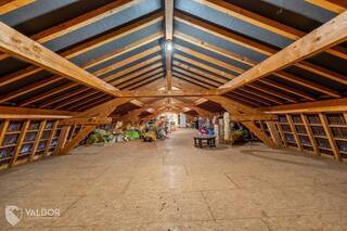 Buy House maison de ville 7 rooms 300 m² Jujurieux 01640