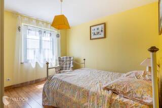 Buy House maison de ville 7 rooms 300 m² Jujurieux 01640