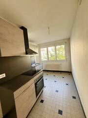 Vente Appartement 4 pièces Bourg-en-Bresse 01000