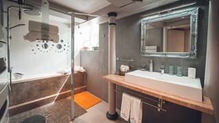 Vente Maison 12 pièces 540 m² Bourg-en-Bresse 01000