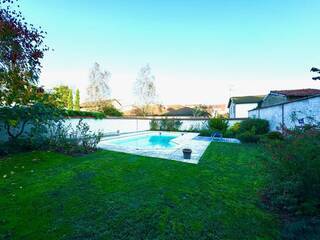 Vente Maison de ville 10 pièces 373 m² Bourg-en-Bresse 01000