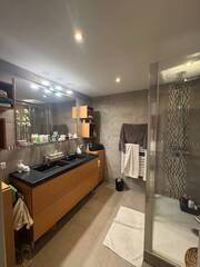 Vente Appartement 5 pièces 165 m² Bourg-en-Bresse 01000