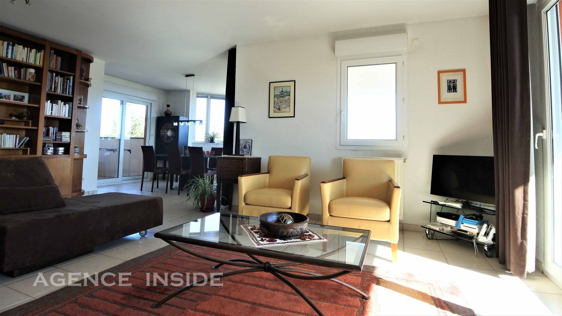 listings in FerneyVoltaire. Houses and apartments for sale and rent