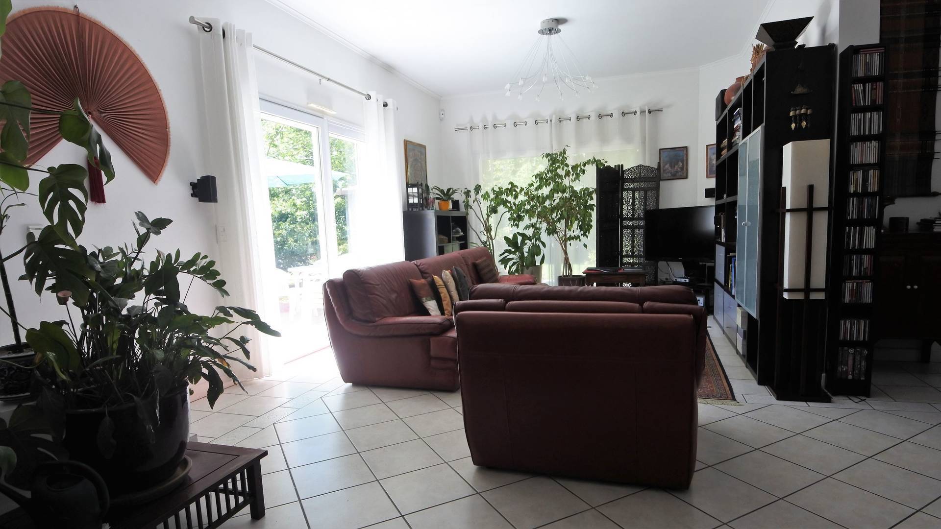 listings in FerneyVoltaire. Houses and apartments for sale and rent