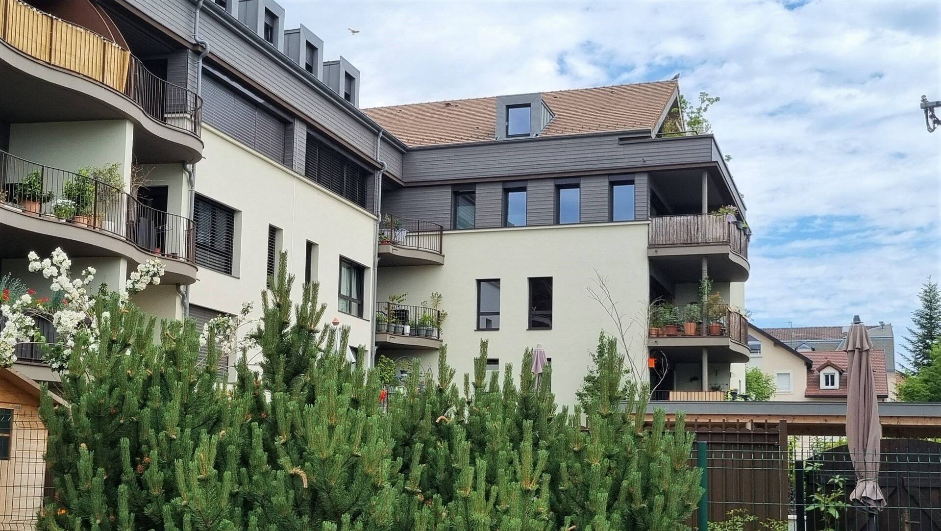 Buy apartments and houses in FerneyVoltaire, PrévessinMoëns, Gex, SaintGenisPouilly and