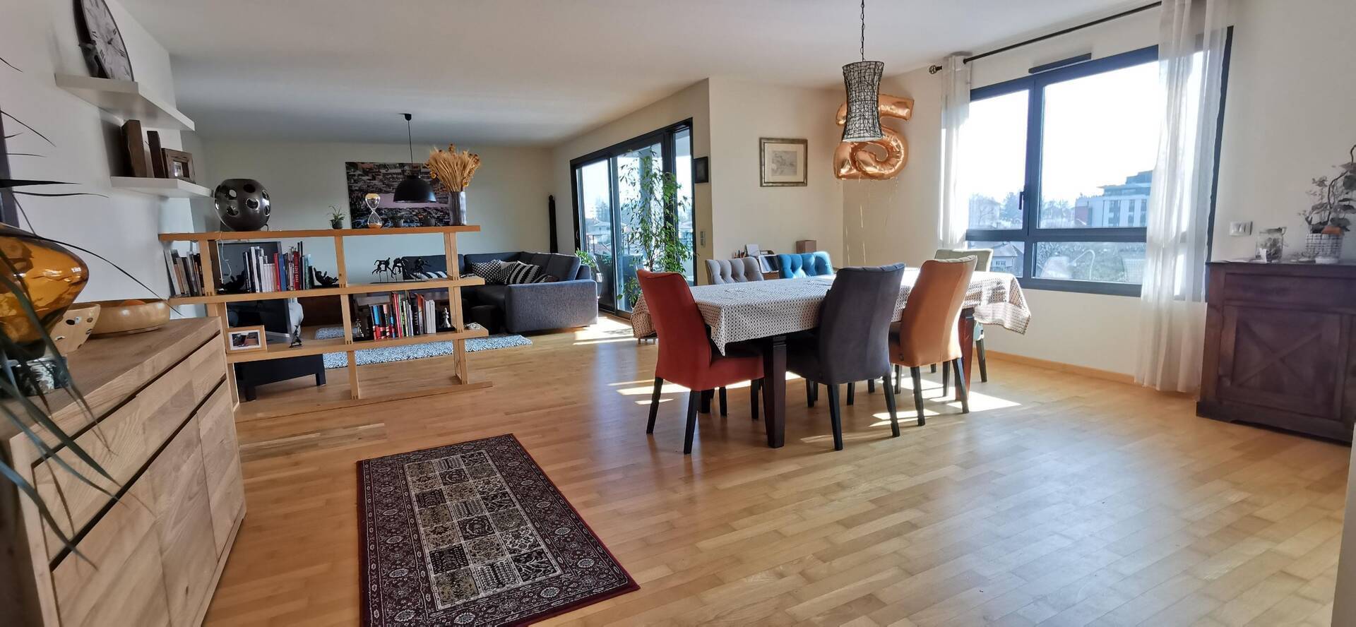 Listings in FerneyVoltaire, PrévessinMoëns, Gex, SaintGenisPouilly