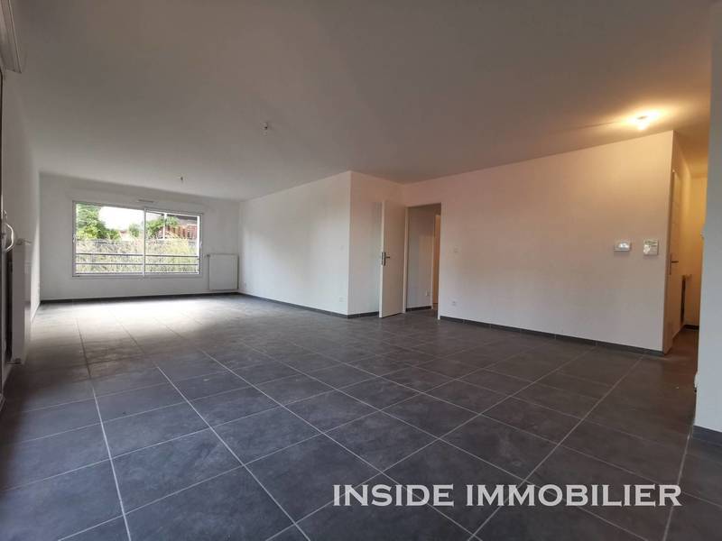Sold property apartment appartement neuf 4 rooms 103 m² in Gex 01170