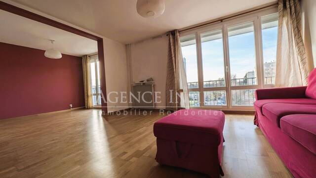 Sale Apartment appartement 4 rooms 76.5 m² Ferney-Voltaire 01210