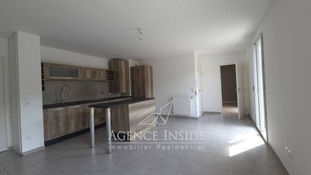 Location Appartement 2 pièces 49 m² Chevry 01170