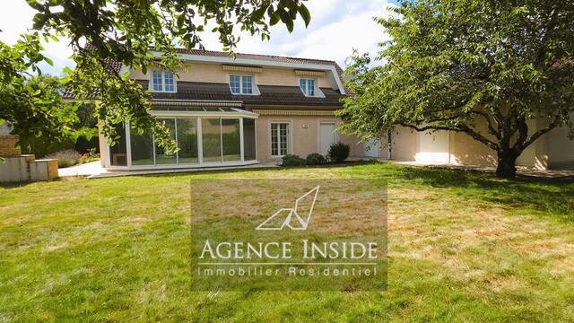 Vente Maison individuelle 8 pièces 240 m² Ornex 01210