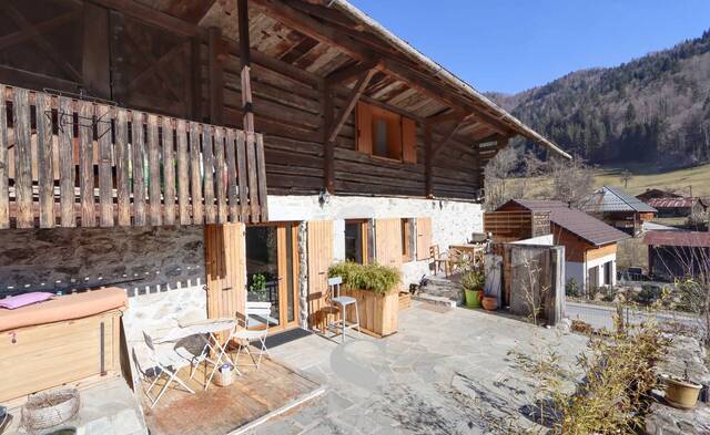 Vente Maison corps de ferme 7 pièces 146 m² Thônes (74230)