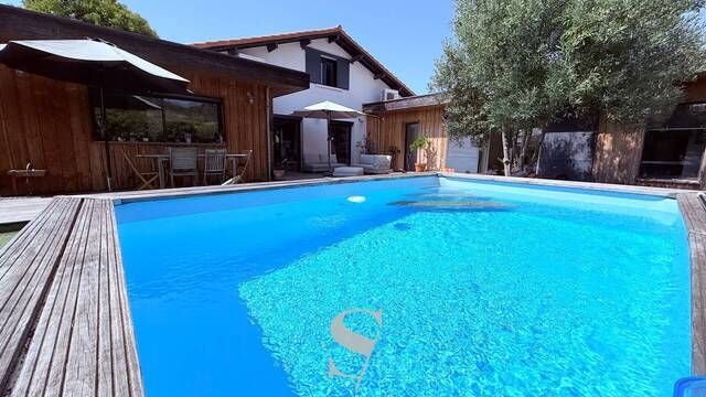 Vente Maison propriété 6 pièces 184 m² Gujan-Mestras (33470)
