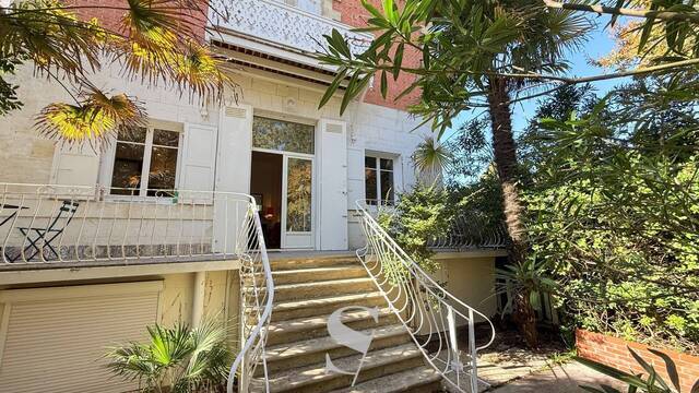 Sale Apartment t4 93 m² Arcachon (33120)