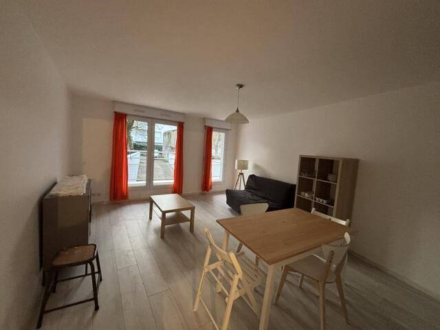 Location Appartement studio 1 pièce 29 m² Nantes 44000 Cité des congrès