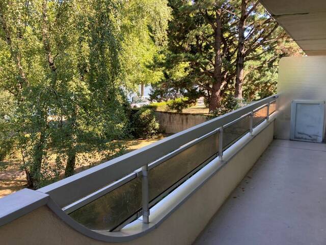 Location Appartement studio 1 pièce 33 m² Nantes 44300