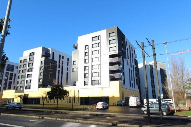 Location Appartement studio 1 pièce 30 m² Rezé 44400 Pont Rousseau Centre