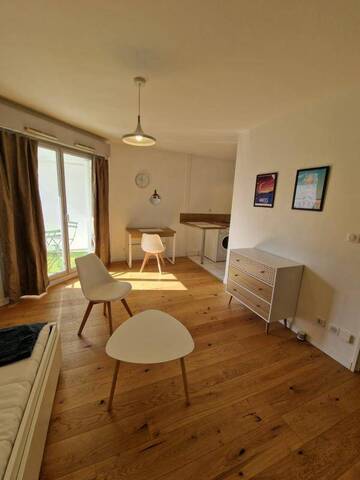 Location Appartement studio 1 pièce 23 m² Nantes 44100 Canclaux