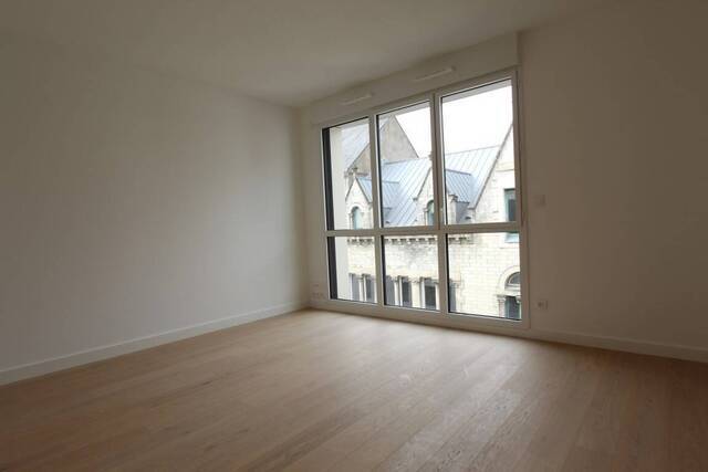 Location Appartement studio 1 pièce 35 m² Nantes 44000 Centre ville