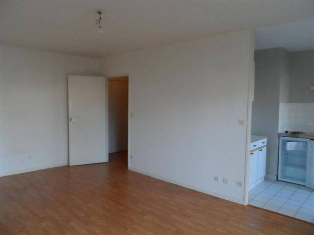 Location Appartement studio 1 pièce 32 m² Nantes 44000