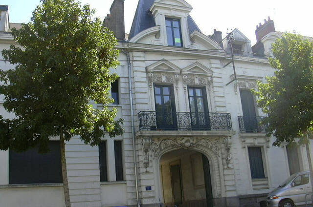 Location Appartement studio 1 pièce 29 m² Nantes 44200 République-Les Ponts