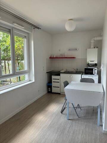 Location Appartement studio 1 pièce 18 m² Nantes 44300