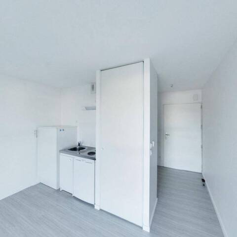 Location Appartement studio 1 pièce 18 m² Saint-Nazaire 44600