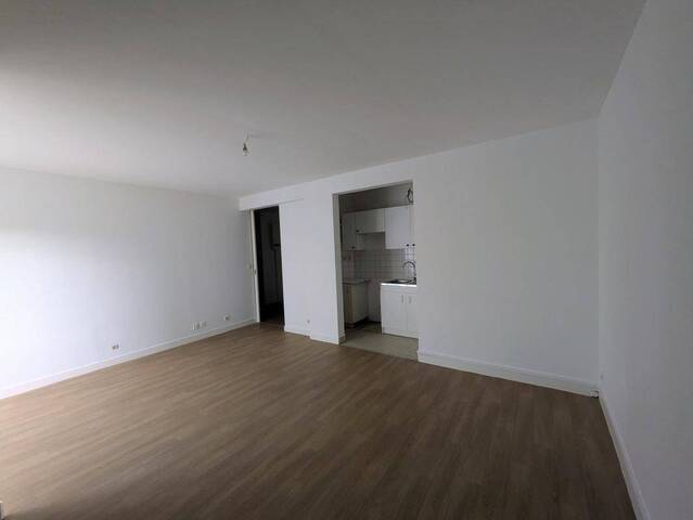 Location Appartement t1 39 m² Dinard 35800