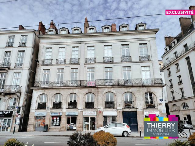Vente Appartement 5 pièces 137 m² Nantes 44000 Centre ville