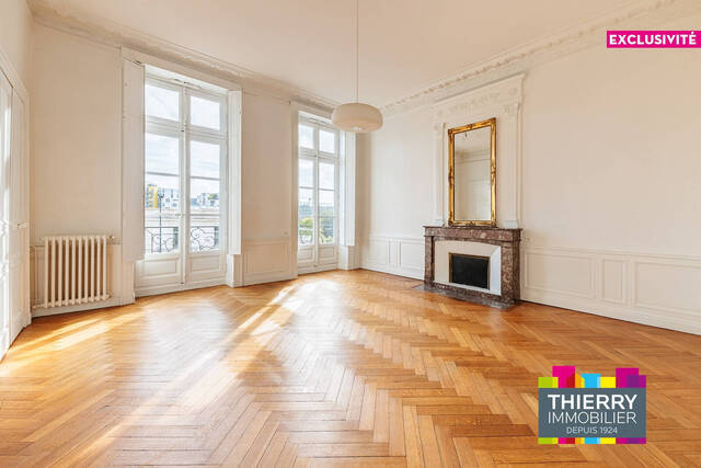 Vente Appartement 5 pièces 137 m² Nantes 44000 Centre ville