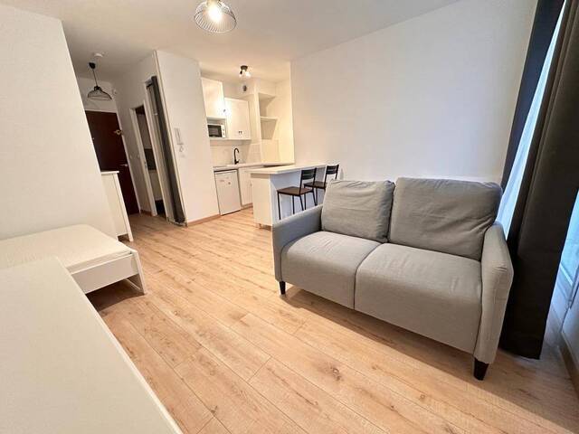 Location Appartement studio 1 pièce 24 m² Nantes 44000