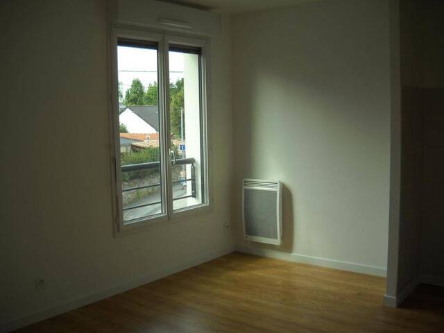 Location Appartement studio 1 pièce 25 m² Saint-Herblain 44800