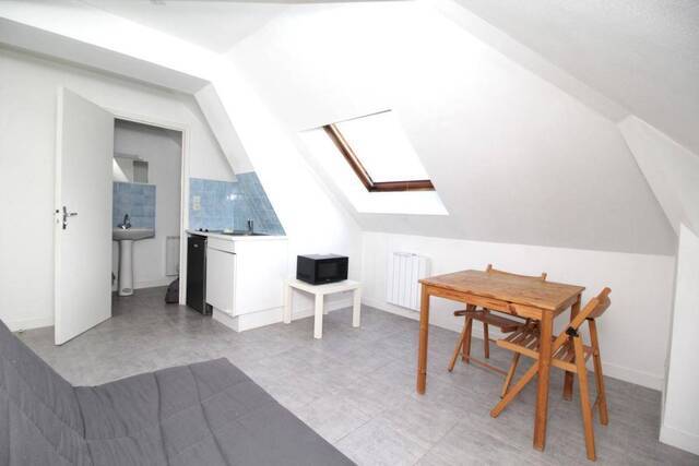 Location Appartement studio 1 pièce 10 m² Saint-Nazaire 44600