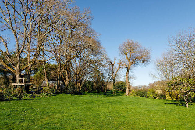 Vente Maison 10 pièces 281.92 m² Saint-Molf 44350