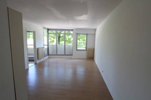 Location Appartement studio 1 pièce 38 m² Nantes 44000 ILE DE VERSAILLES