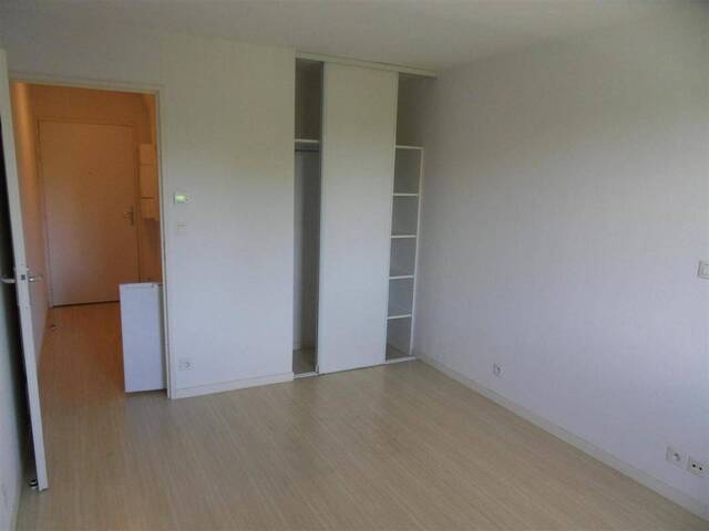 Location Appartement studio 1 pièce 19 m² Nantes 44300 Bourgeonnière-Petit Port