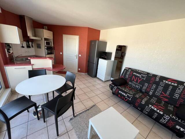 Location Appartement studio 1 pièce 23 m² Nantes 44000