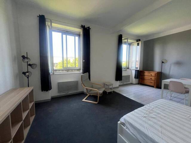 Location Appartement studio 1 pièce 31 m² Nantes 44200