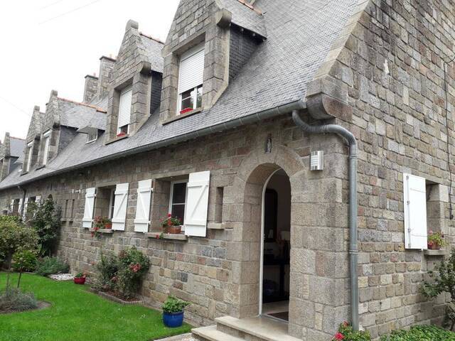 Location Maison en pierres 7 pièces 169 m² Saint-Malo 35400