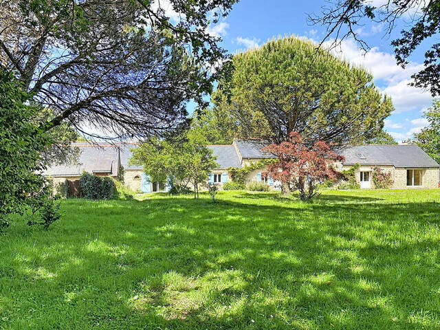 Vente Maison 12 pièces 281.52 m² Saint-Lyphard 44410