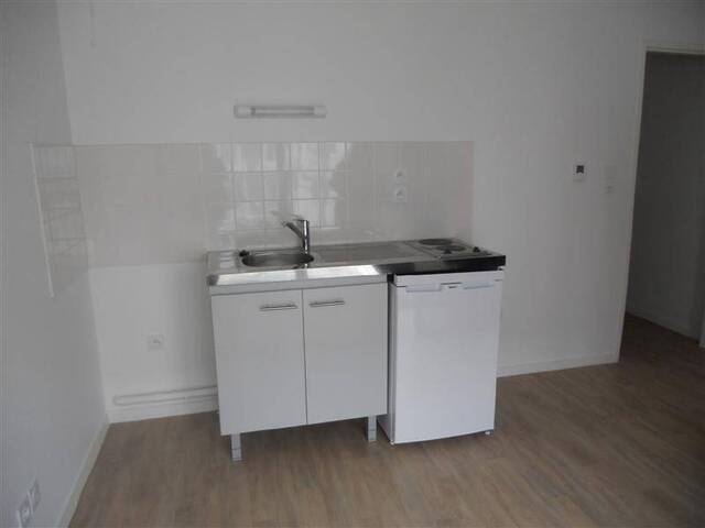 Location Appartement studio 1 pièce 23 m² Nantes 44000