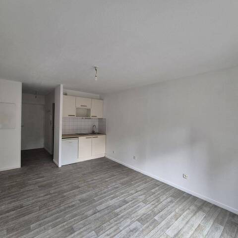 Location Appartement studio 1 pièce 23 m² Nantes 44000 Guist'hau